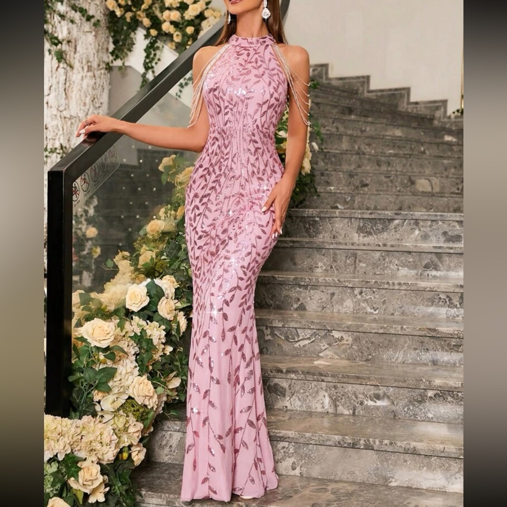 Luxe  halter neck prom party sequins dress - Picture 4 of 8